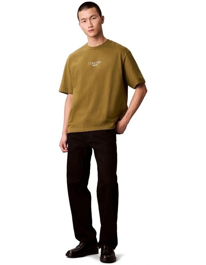 Short Sleeve Relaxed Fit Graphic Tee in Green image 5