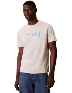 Short Sleeves Graphic Tee in Cream