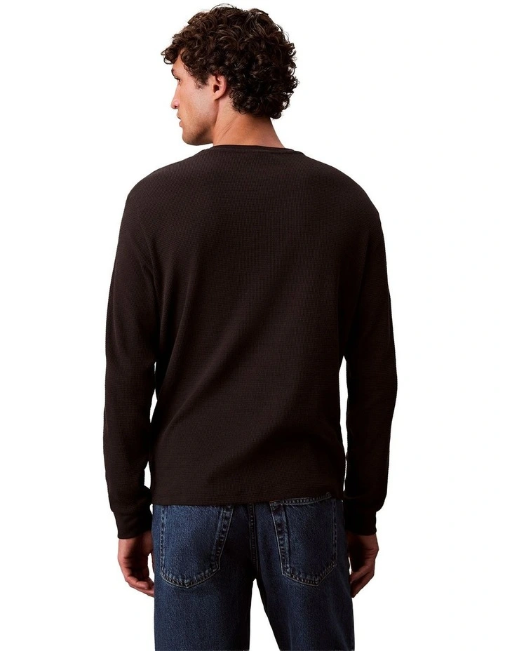 Long sleeves Waffle Badge Crewneck Tee in Black image 2