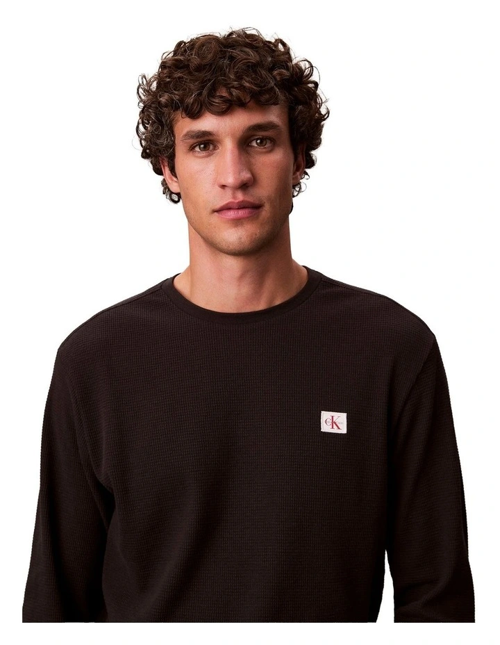 Long sleeves Waffle Badge Crewneck Tee in Black image 4
