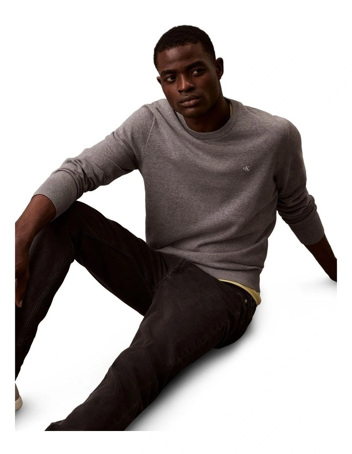 Slim Taper Essential Black Jean image 4