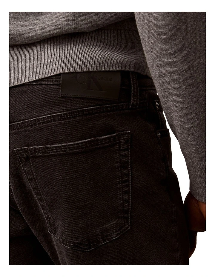 Slim Taper Essential Black Jean image 5