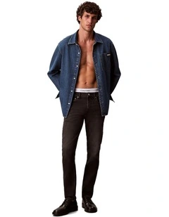 Slim Taper Jean in Black