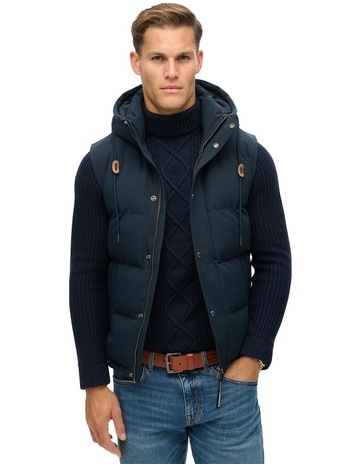 Eclipse Navy colour