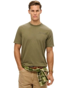 Utility Sport Graphic T/Shirt in Olive Night Green
