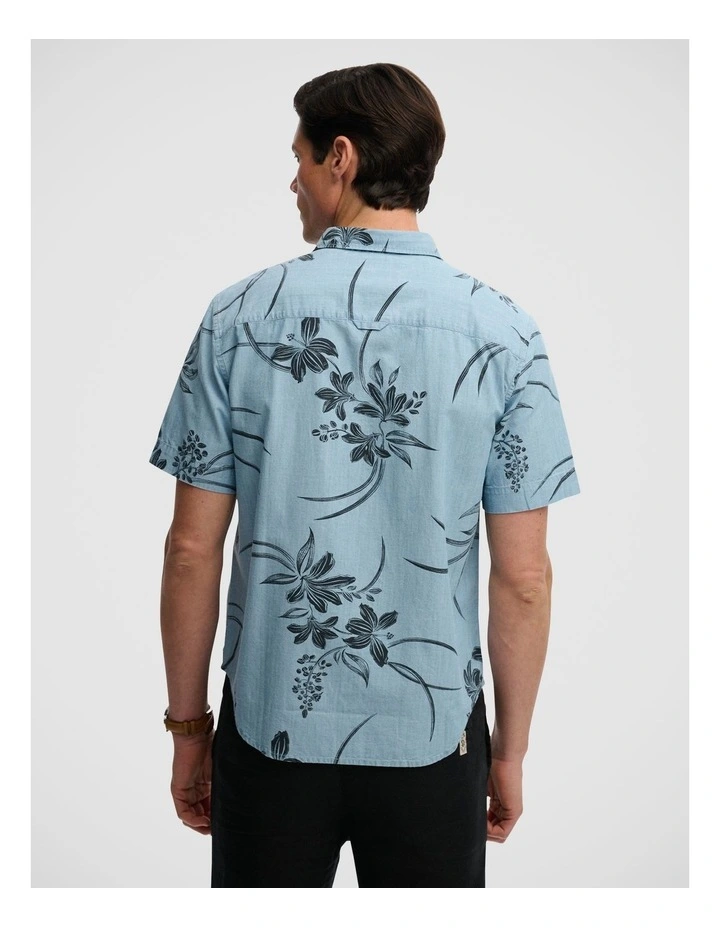 Vintage Loom Short Sleeve Shirt in Mid Wash Blue Hawaiian image 2