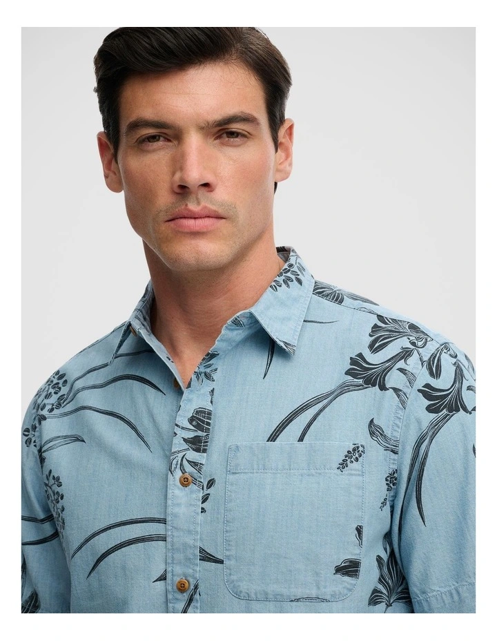 Vintage Loom Short Sleeve Shirt in Mid Wash Blue Hawaiian image 3