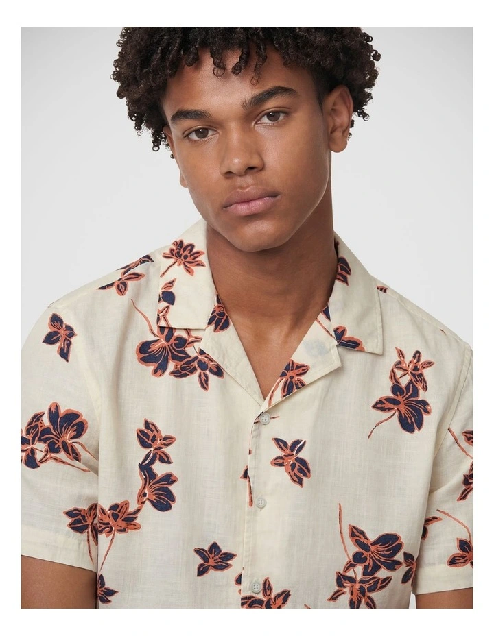 Cabana Print Short Sleeve Shirt in Lotus Flower Off White image 3