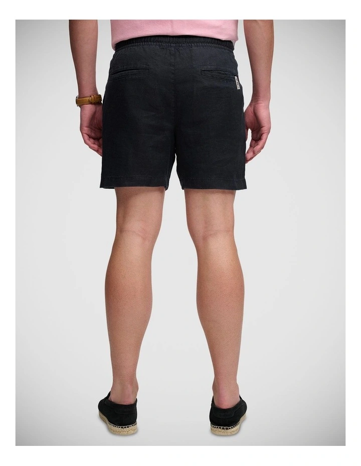 Merchant Linen Short in Eclipse Navy image 2