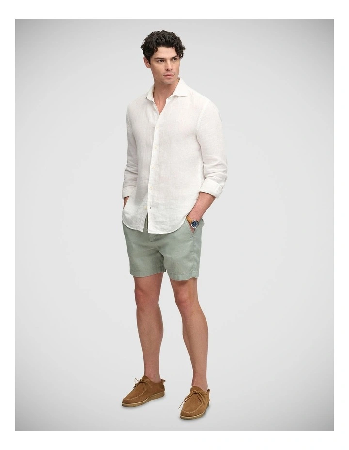Merchant Linen Short in Bay Green image 5