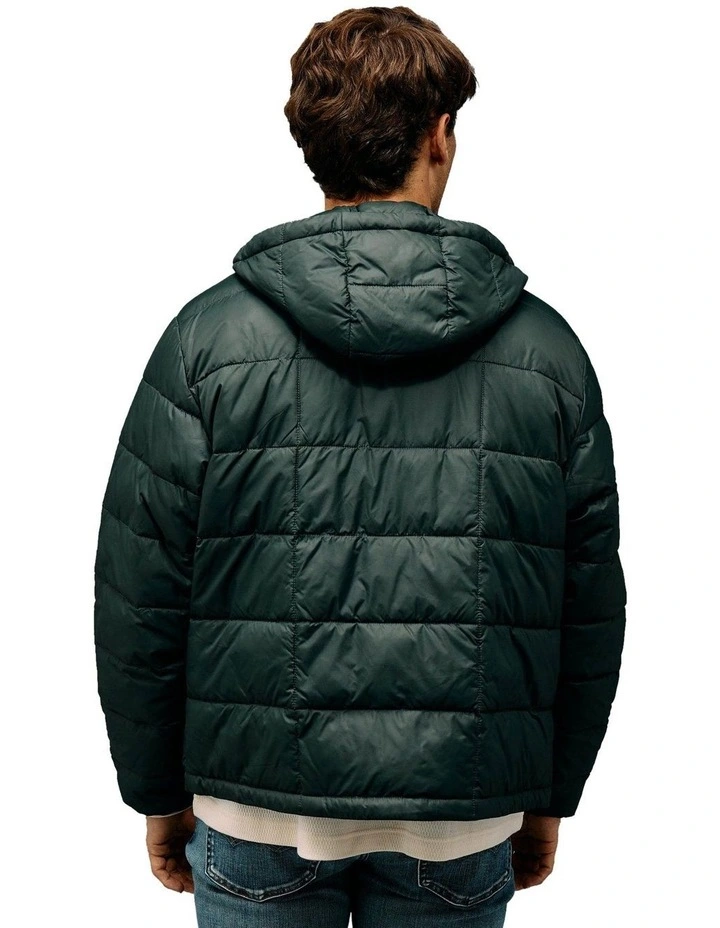 Lightweight Puffer Jacket in Leaf Green image 2