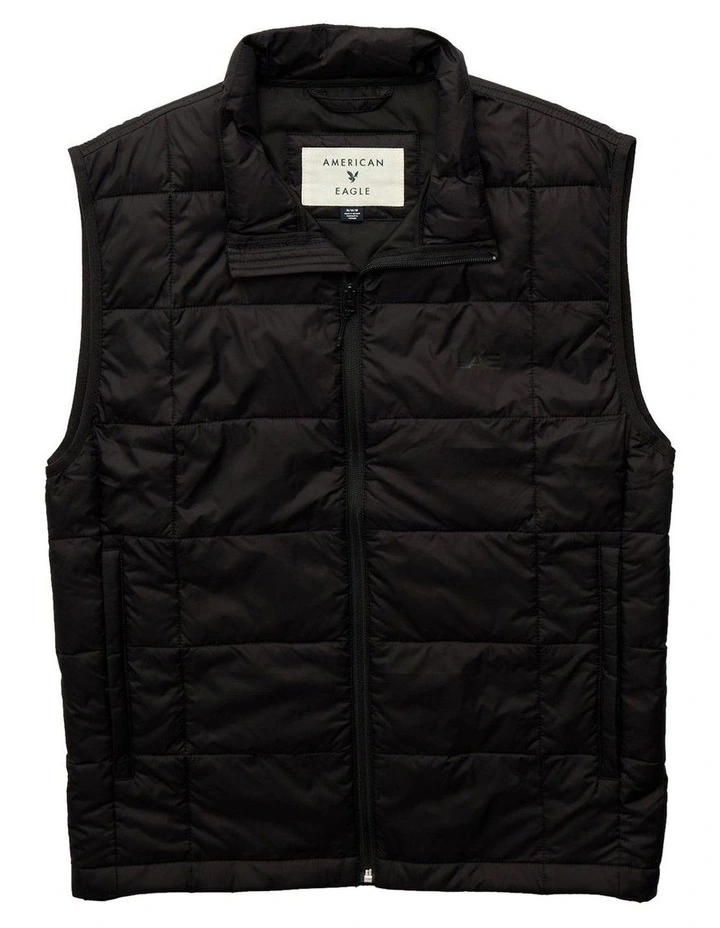 Lightweight Puffer Vest in Black image 3