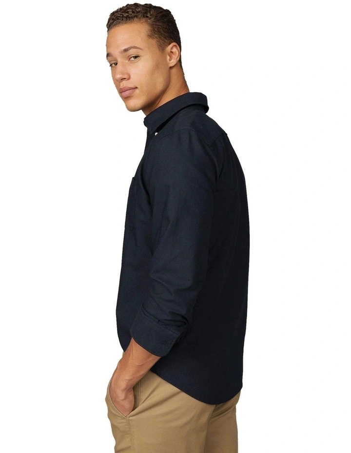 Everyday Slim Oxford Button-Up Shirt in Navy image 2