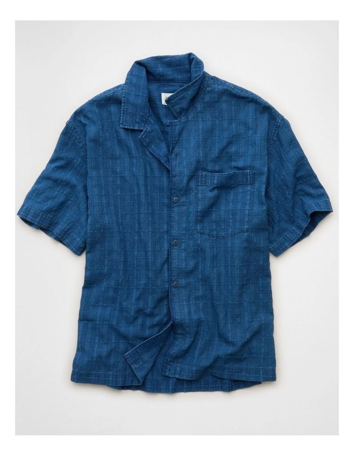 Relaxed Short-Sleeve Button-Up Shirt in Blue image 3