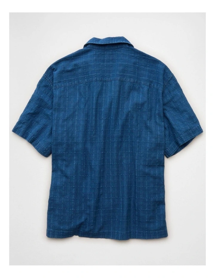 Relaxed Short-Sleeve Button-Up Shirt in Blue image 4