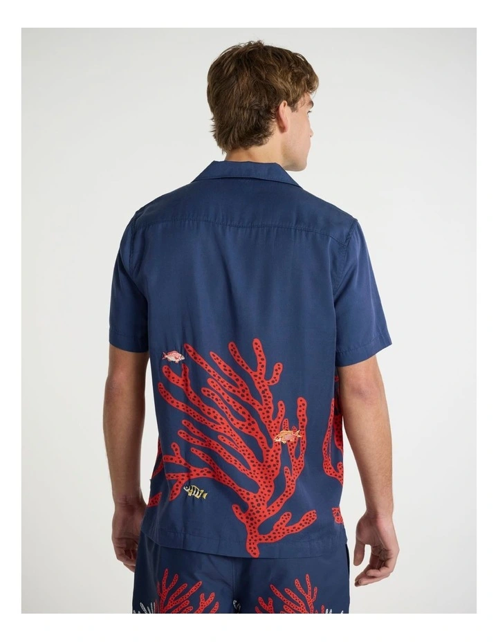 Against The Coral Shirt in Navy Multi image 3