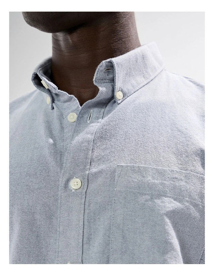 Julian Oxford Shirt in Navy image 3