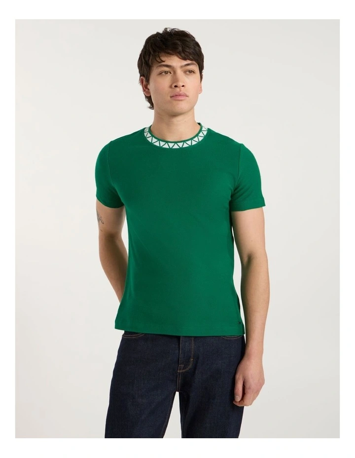 Boston Textured Tee in Racing Green image 2