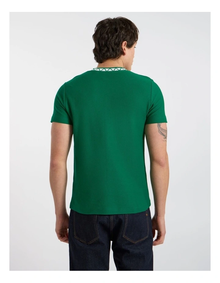 Boston Textured Tee in Racing Green image 5