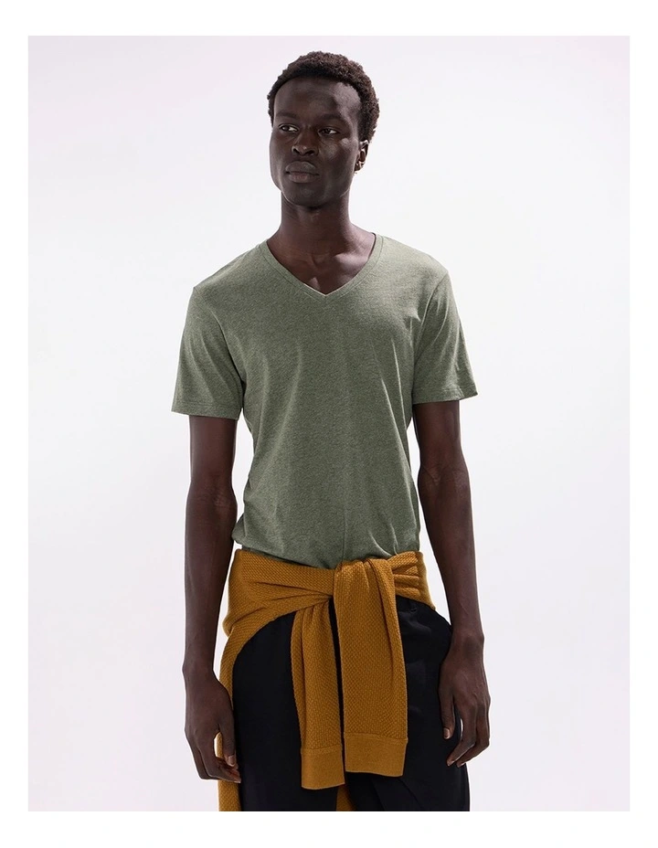 Marle Arnie V Neck in Forest Marle image 2