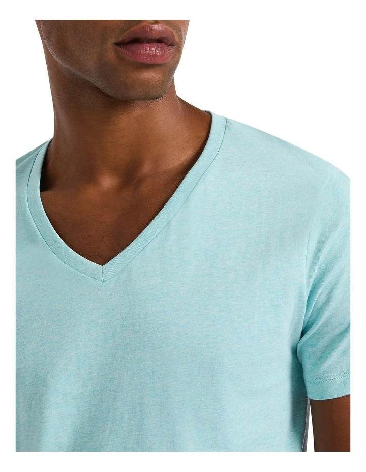 Marle Arnie V Neck in Glacier Marle image 3