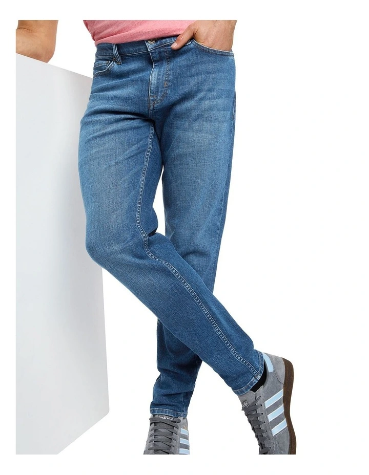 Crosby Tapered Fit Jean in Vintage Blue image 4