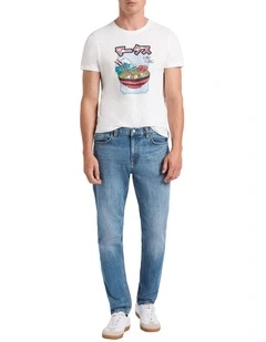 Hugo Relaxed Fit Jean in Mid Wash Vintage
