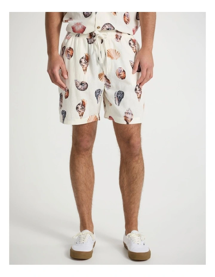 Shell-Fish Linen Short in Cream Multi image 2