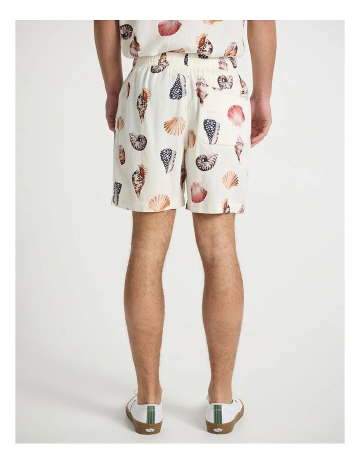 Shell-Fish Linen Short in Cream Multi image 3