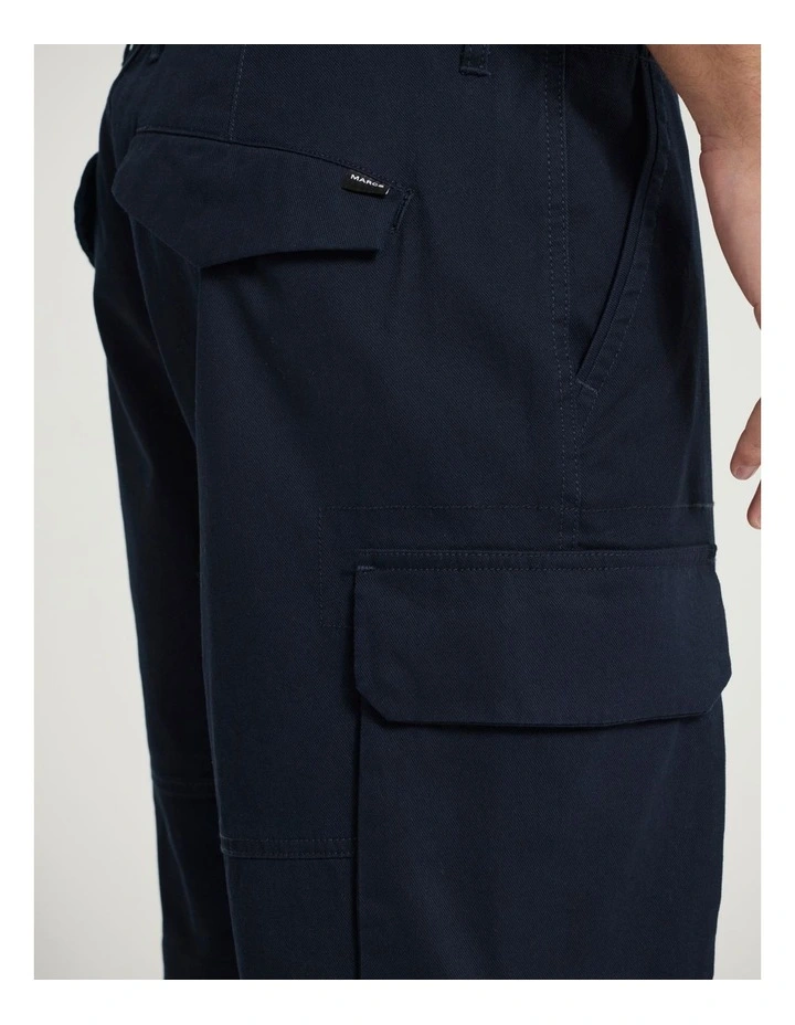 London Cargo Short in Navy image 4