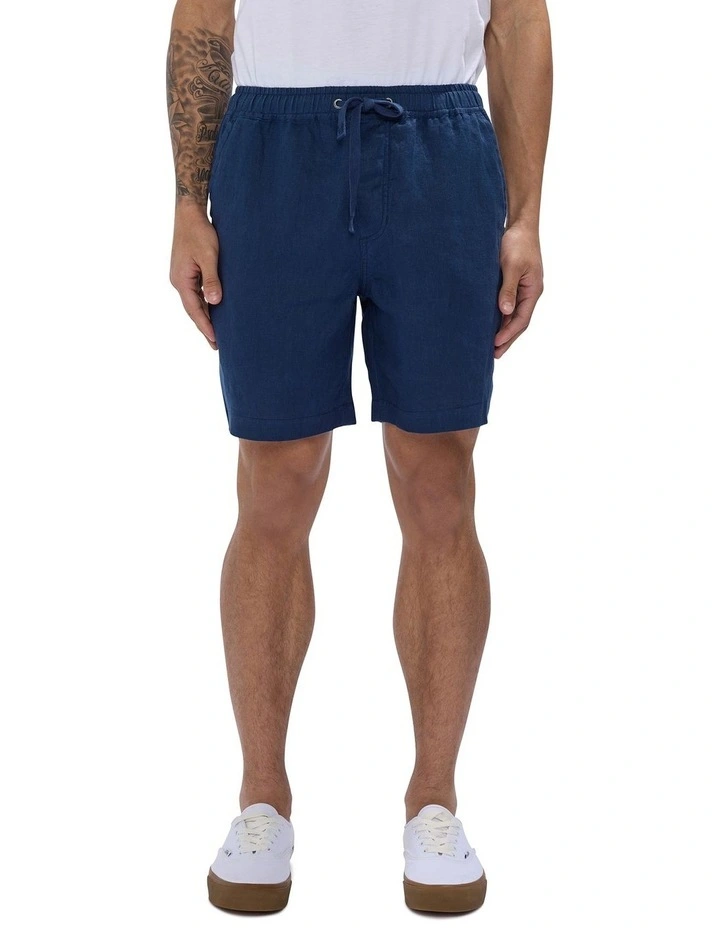 George Linen Short in Navy image 2