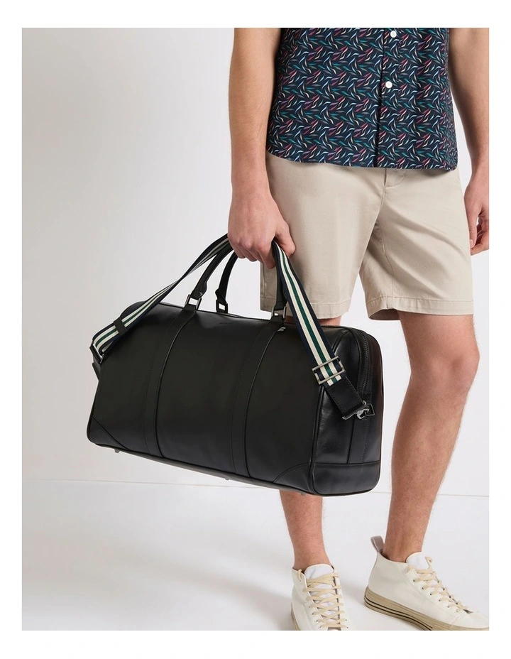 Colin Leather Holdall in Black image 1