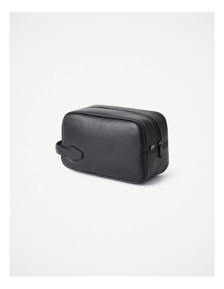 Ruben Leather Washbag in Black image 3