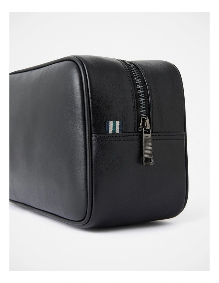 Ruben Leather Washbag in Black image 4