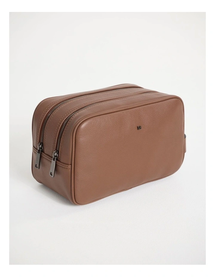 Dane Leather Washbag in Tan image 3