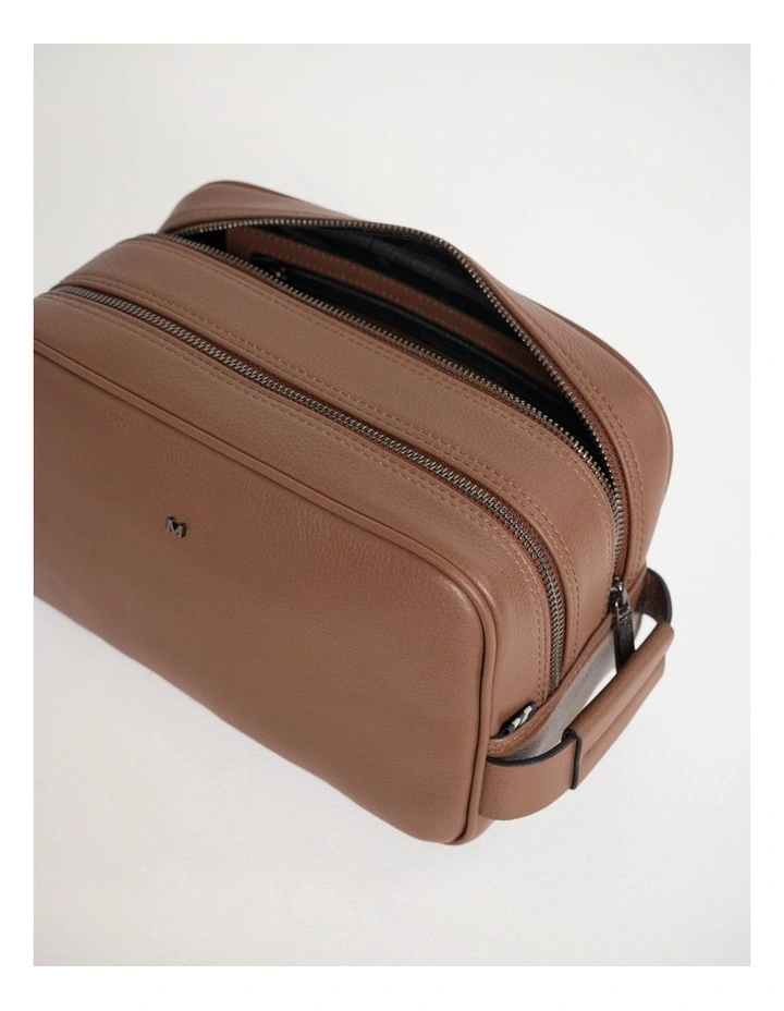 Dane Leather Washbag in Tan image 5