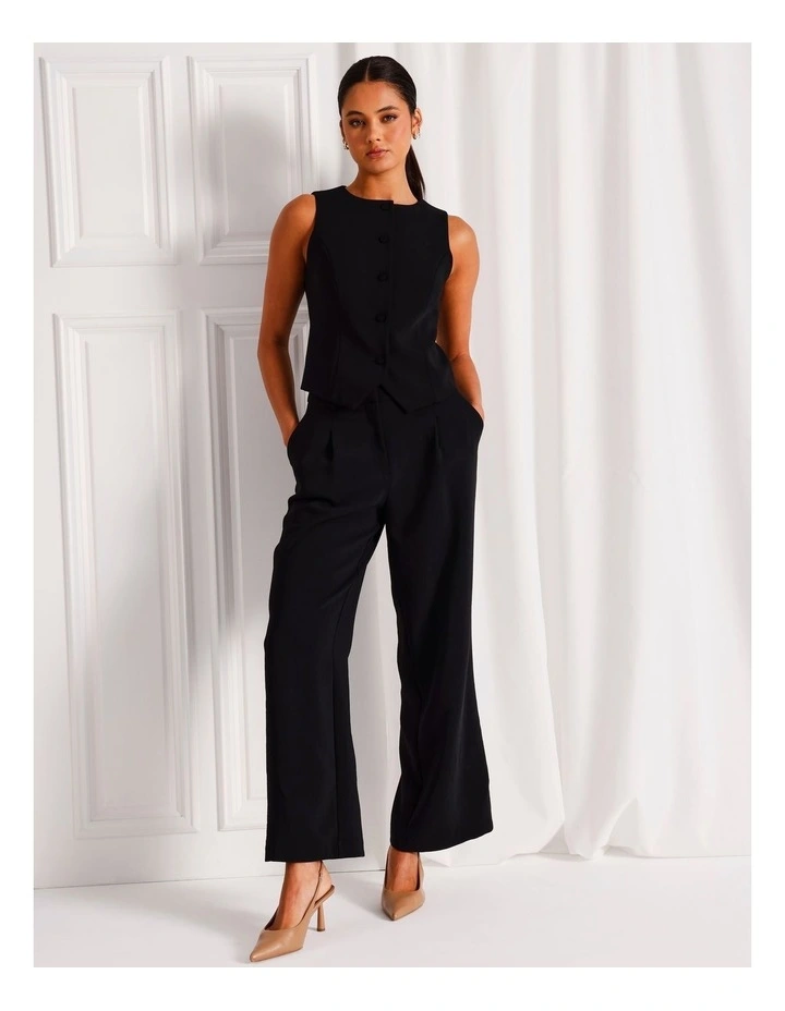 Boat Neck Vest in Black image 5