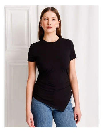 Asymmetrical Hem Ruched T-Shirt in Black