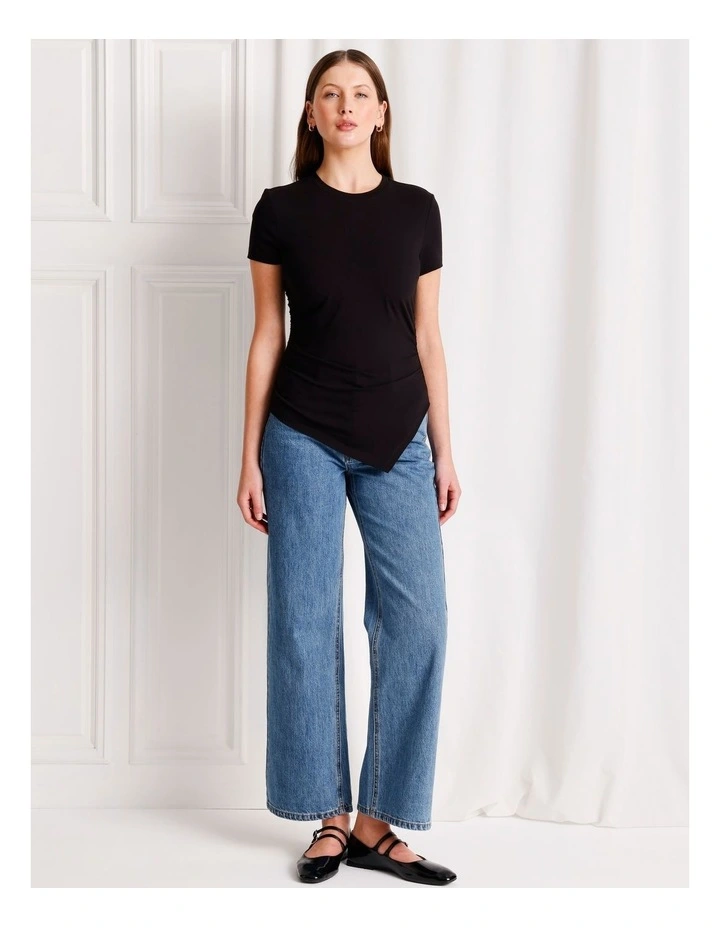 Asymmetrical Hem Ruched T-Shirt in Black image 2