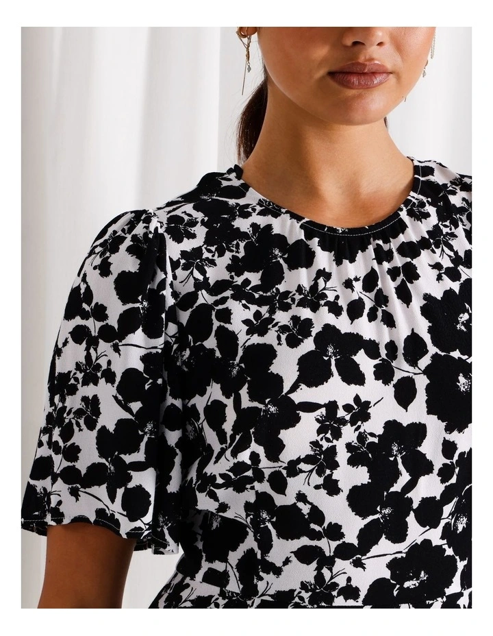 Flutter Sleeve A-Line Midi Dress in Black/White image 6