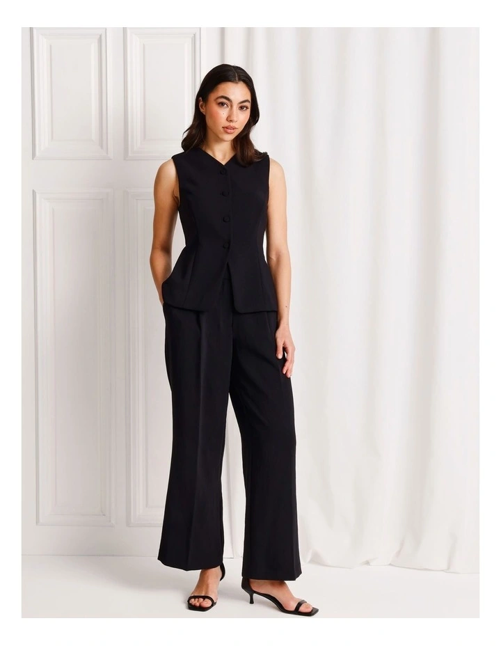 Long Line V-Neck Vest in Black image 2
