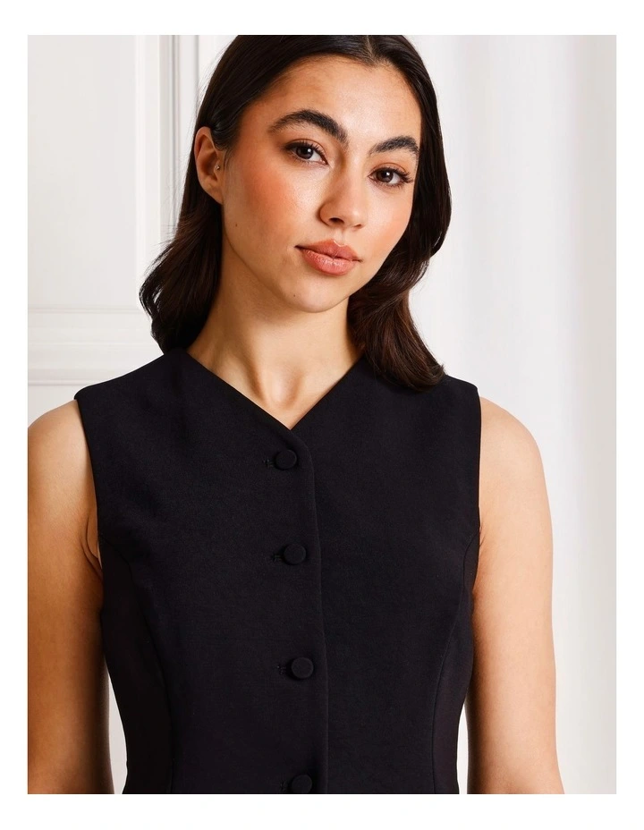 Long Line V-Neck Vest in Black image 3