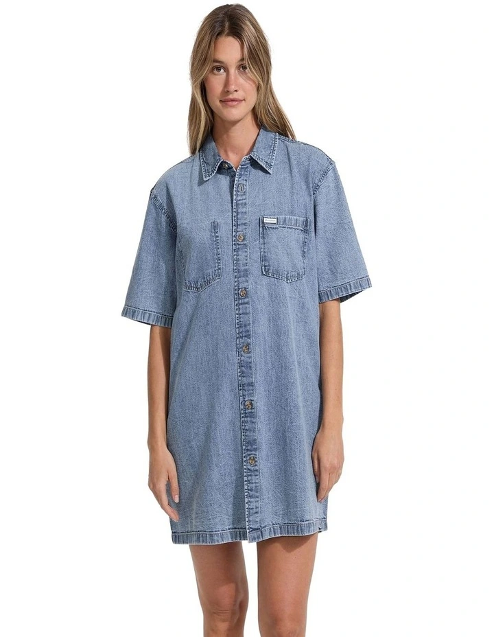 Short Sleeve Dress in Mid Wash image 4