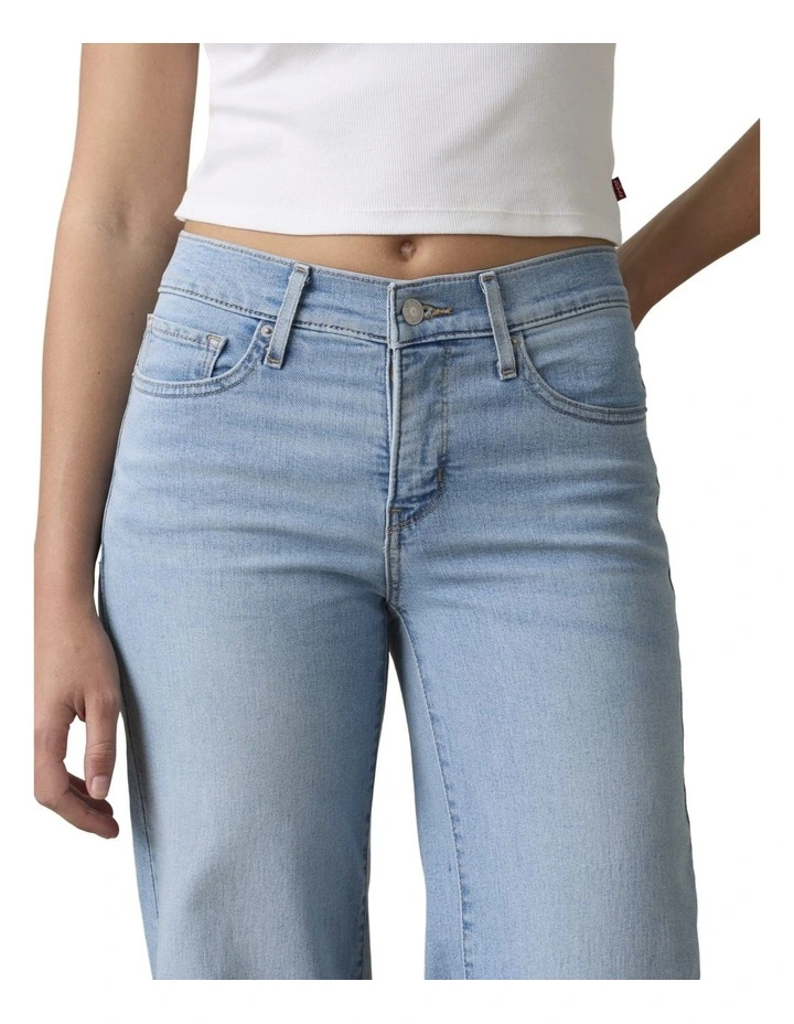 Shaping Wide-Leg Jeans 318 in Tall Glass Of Water image 6