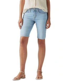 Shaping Bermuda Shorts in Double Duty