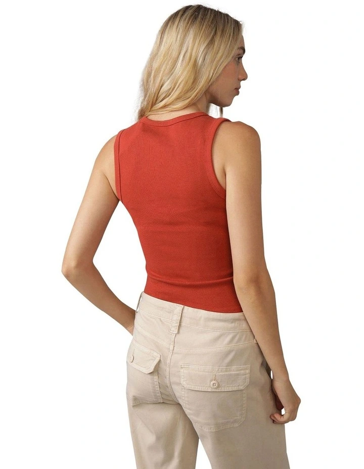 Main Squeeze Muscle Tank Top in Cinnabar image 2