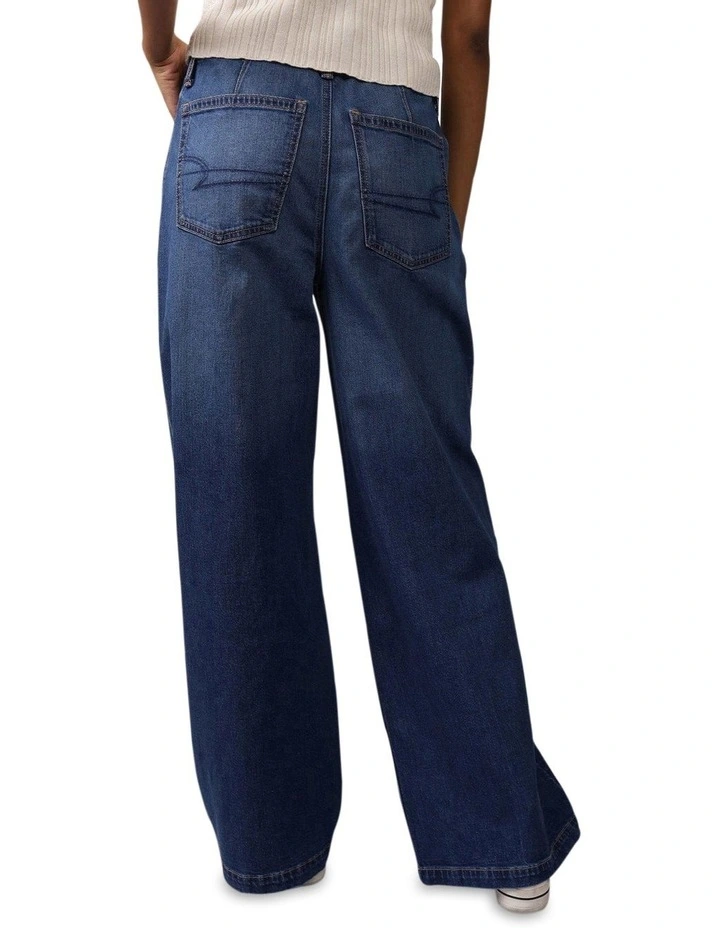 Strigid Low-Rise Ultra Wide-Leg Jean in Dark Clouds image 2