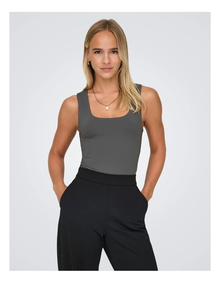 Lea 2-Ways Top in Dark Grey image 3
