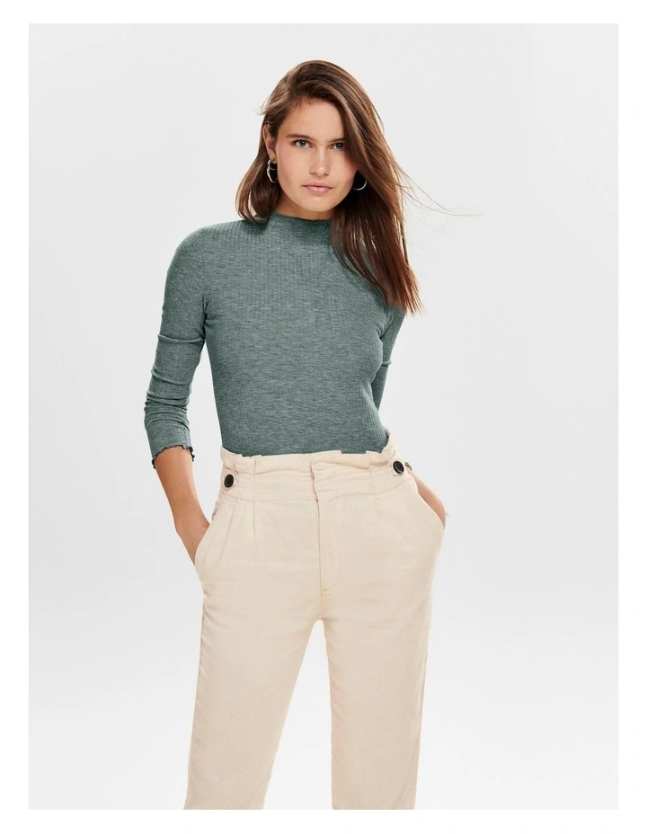 Premium Picture Photo Frame 6x8 to 4x6in Set of 4 in White image 2