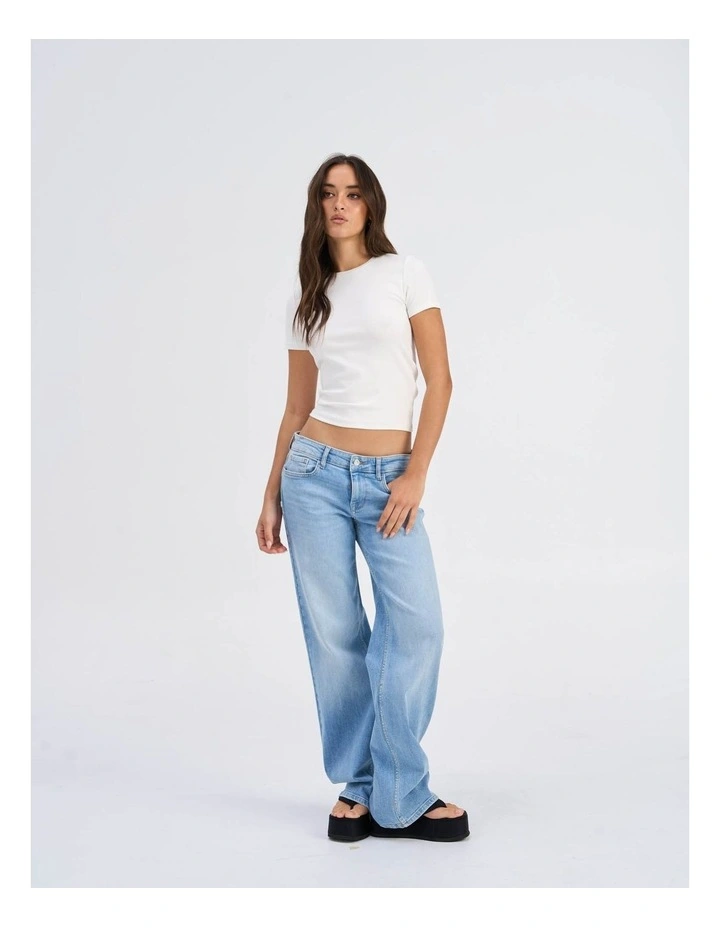 Judy Low Rise Wide Leg Denim Jeans in Light Blue image 4